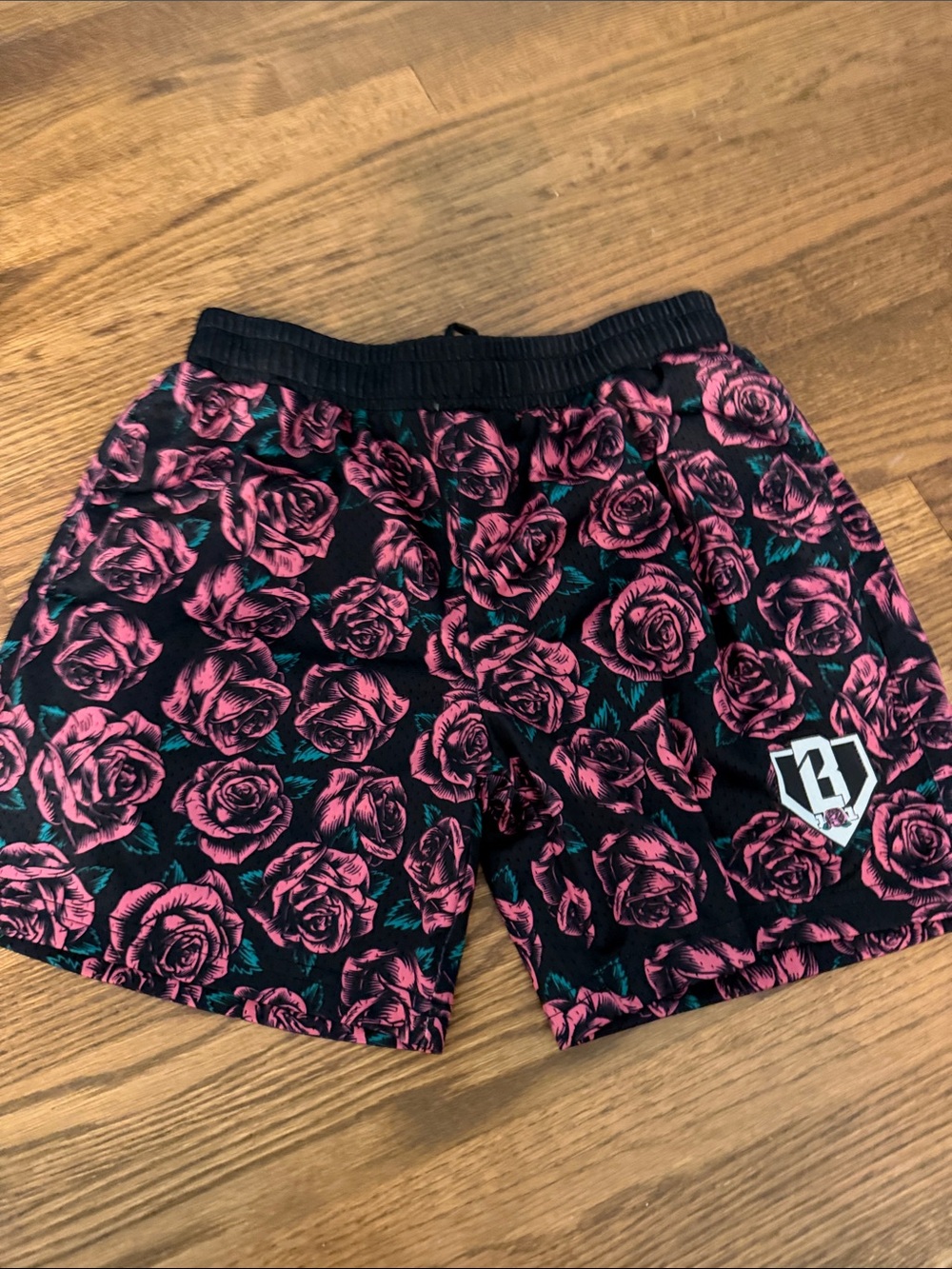 B101 Baseball Lifestyle 101 Kids Black & Pink Rose Print Shorts Size Large